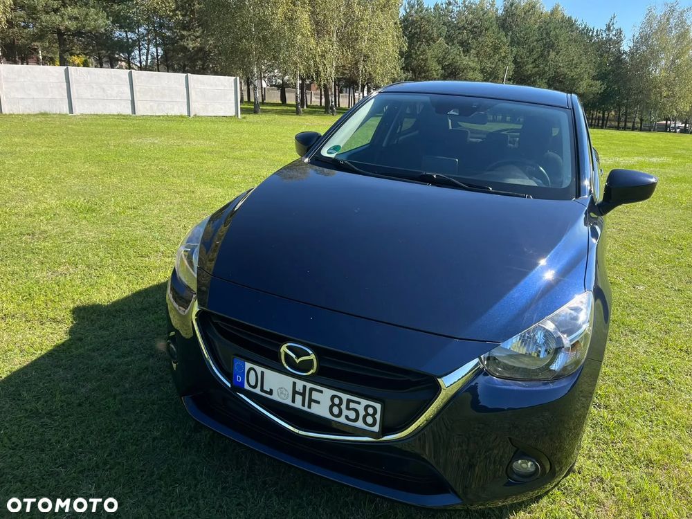 Mazda 2 2016 photo 2