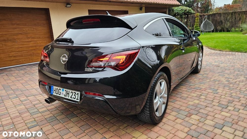 Opel Astra IV GTC 1.6 T SIDI Sport S&S - 10