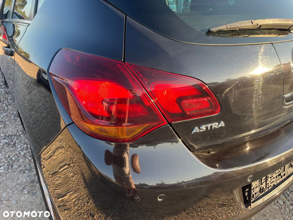 Opel Astra 1.4 Turbo Sport - 26