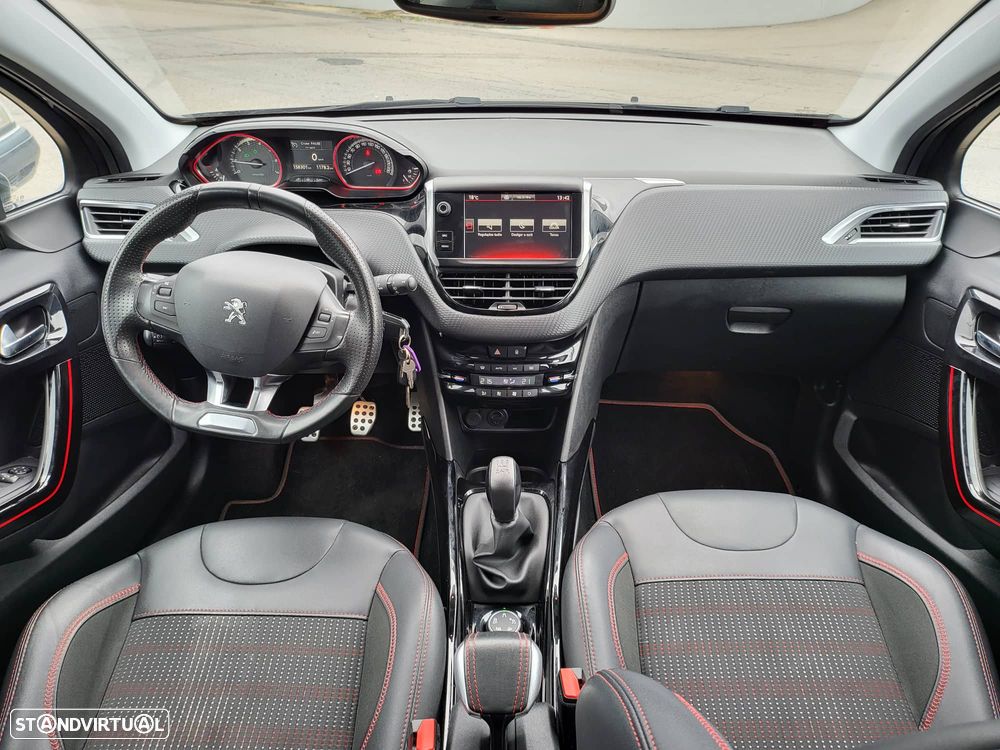 Peugeot 2008 PureTech 110 Stop&Start GT-Line Edition - 9