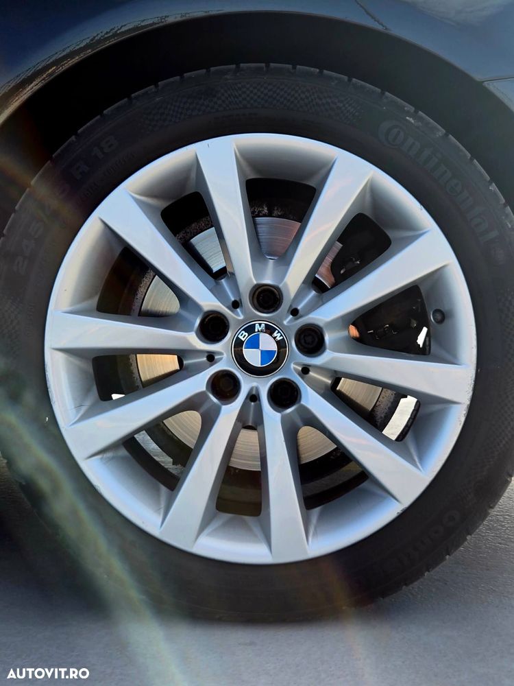 BMW Seria 5 520d Sport-Aut. - 25