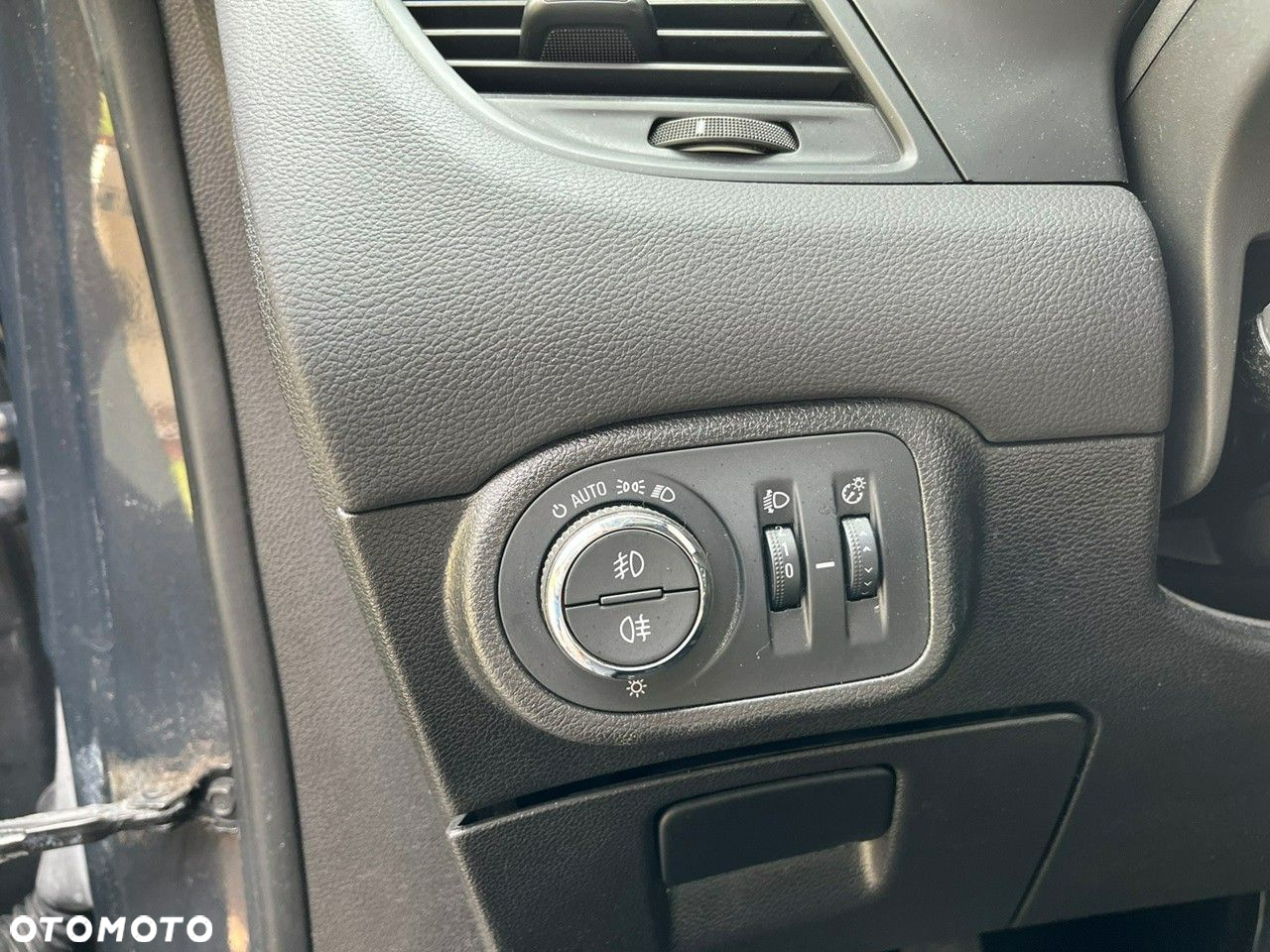 Opel Zafira 1.4 Turbo Edition - 9