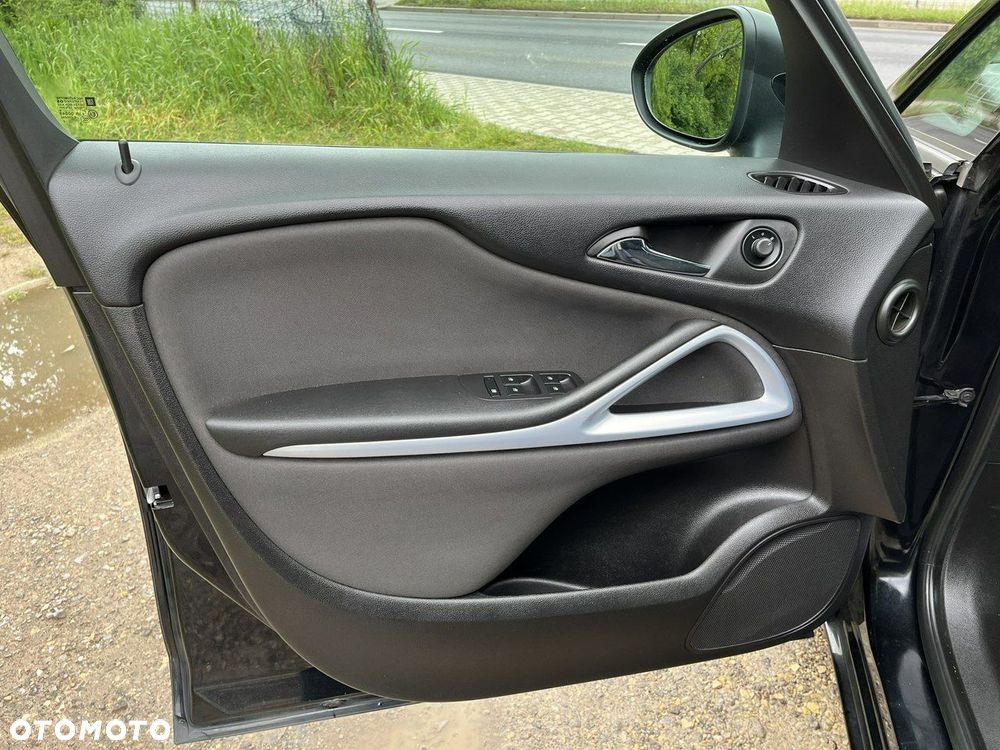 Opel Zafira - 13