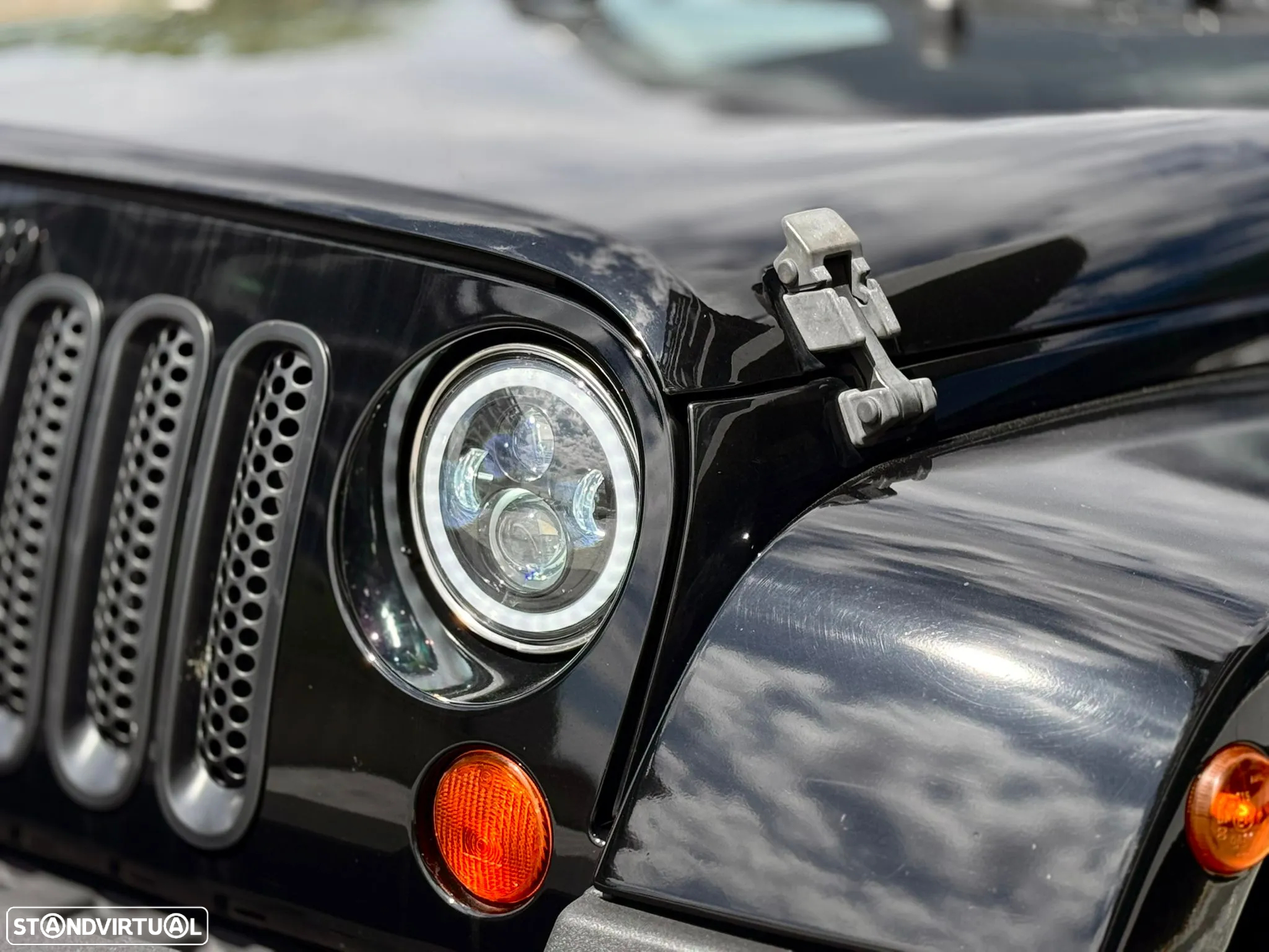 Jeep Wrangler Unlimited 2.8 CRD DPF Auto Sahara - 14