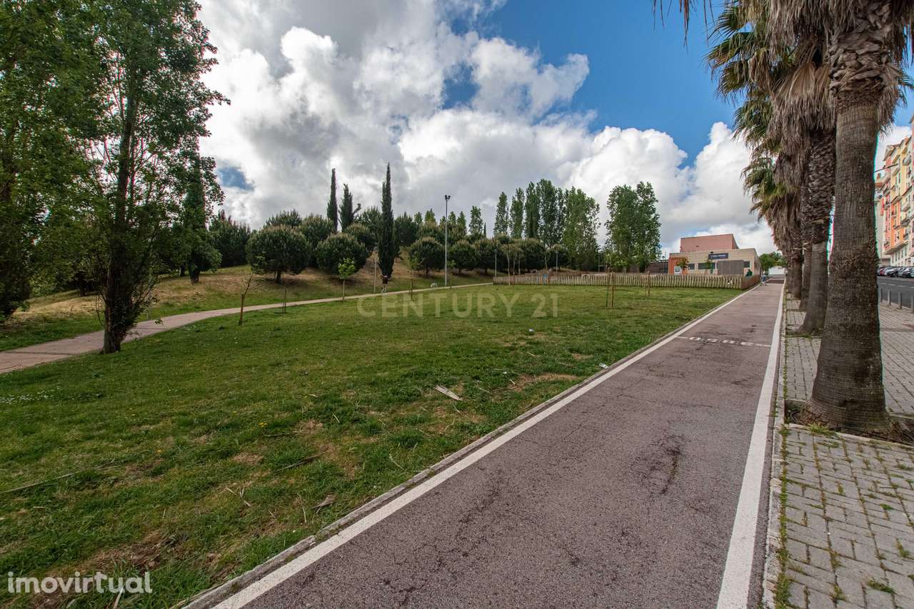 T2 Urbanização Neudel a estrear - Construção Nova - Grande imagem: 4/6