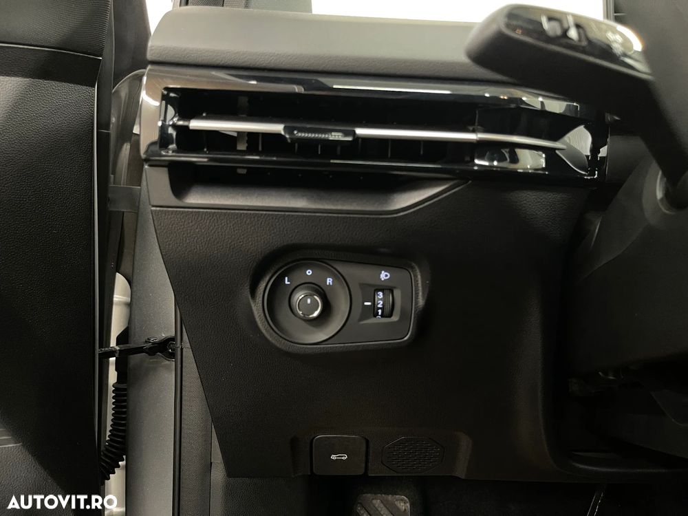 MG MG4 4 Standard - 24