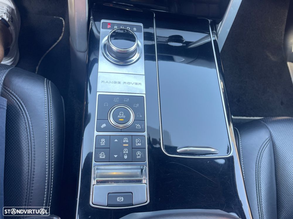 Land Rover Range Rover 4.4 SDV8 LWB SVAutobiography - 29
