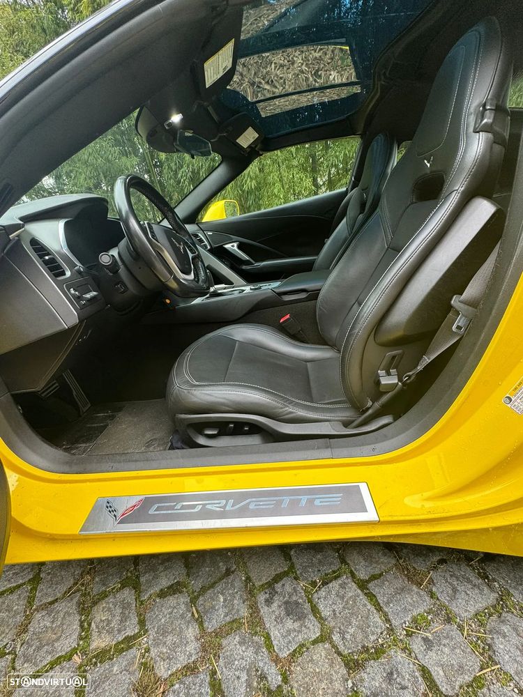 Chevrolet Corvette - 8