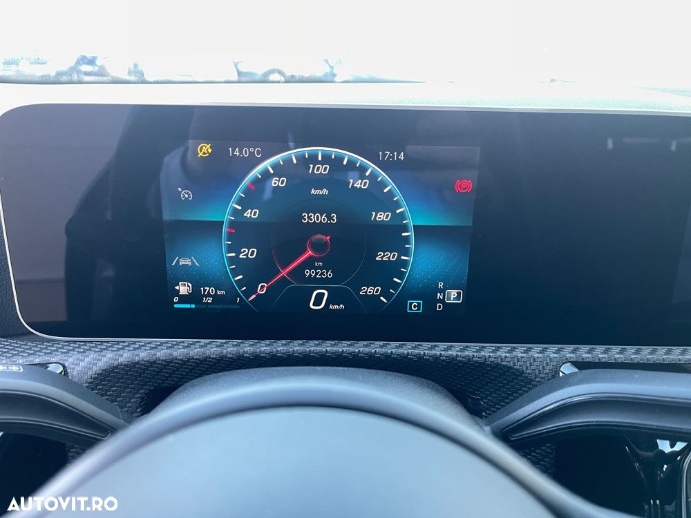 Mercedes-Benz CLA - 39