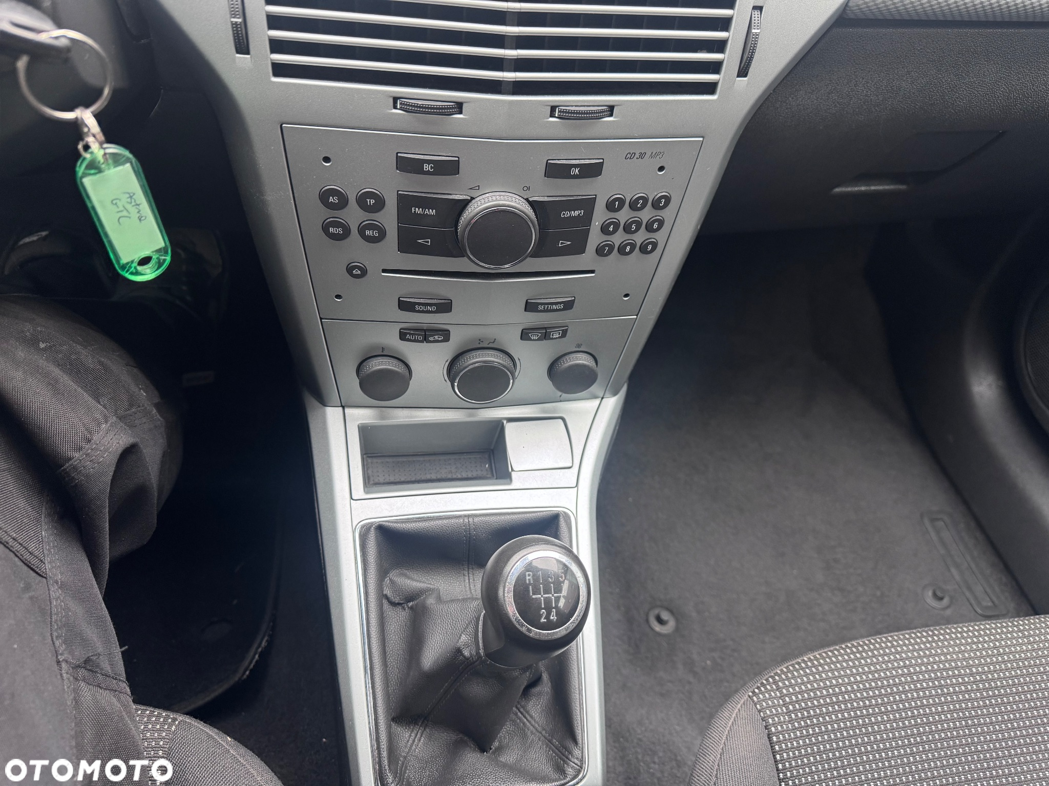 Opel Astra GTC 1.8 Sport - 11