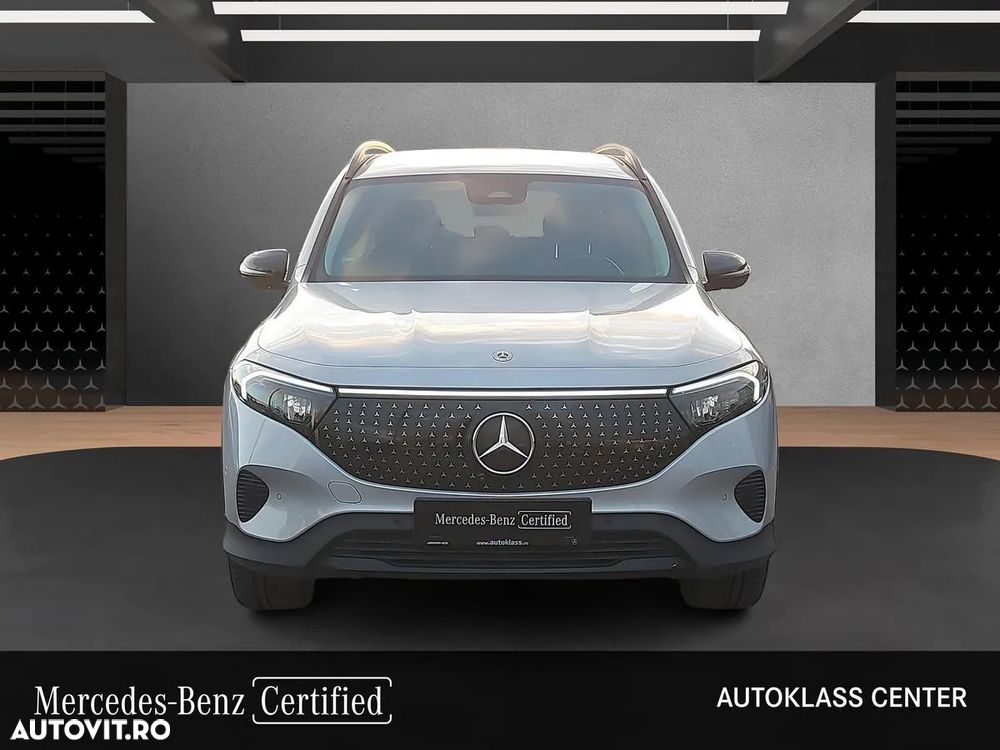 Mercedes-Benz EQB - 8