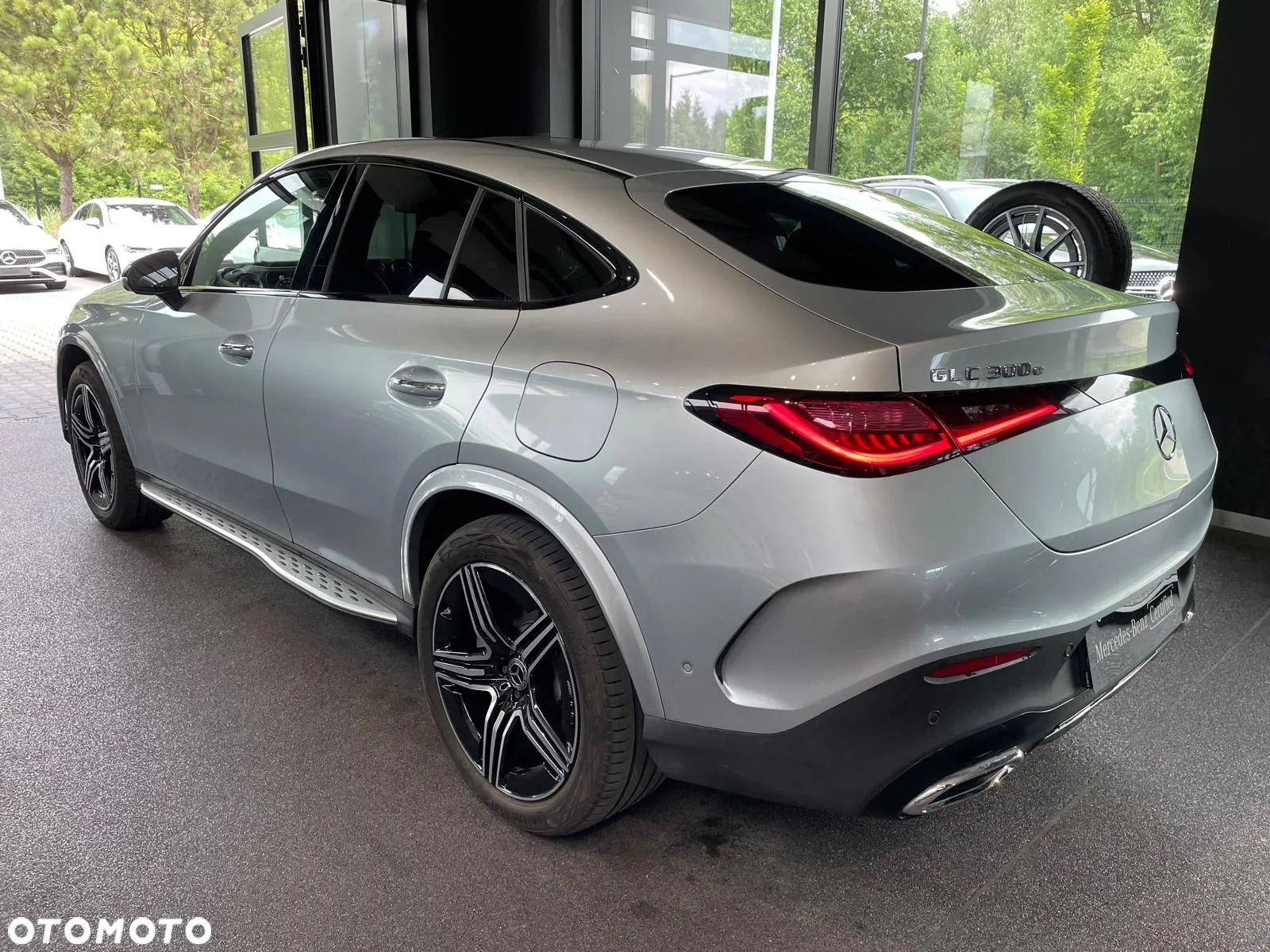 Mercedes-Benz GLC Coupe 300 e PHEV 4-Matic AMG Line - 4