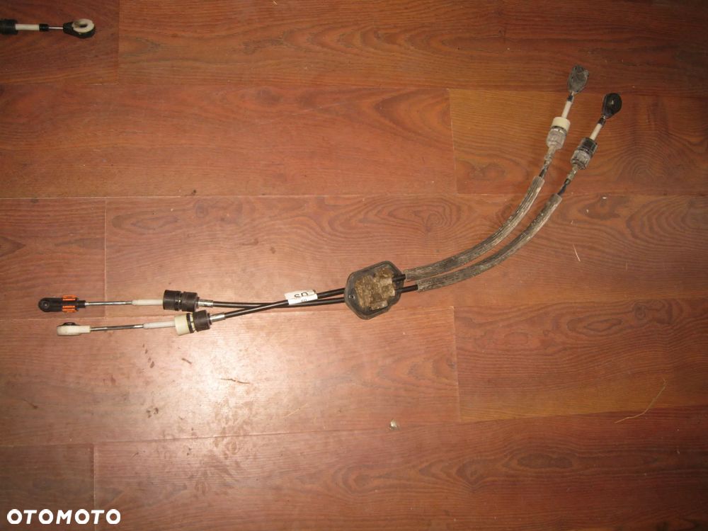 Linki i zmiany biegów Ford Transit Mk8 RWD . KK3R 7E395SD - 1