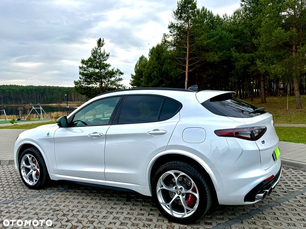 Alfa Romeo Stelvio 2.9 V6 Bi-Turbo Quadrifoglio Q4 - 16