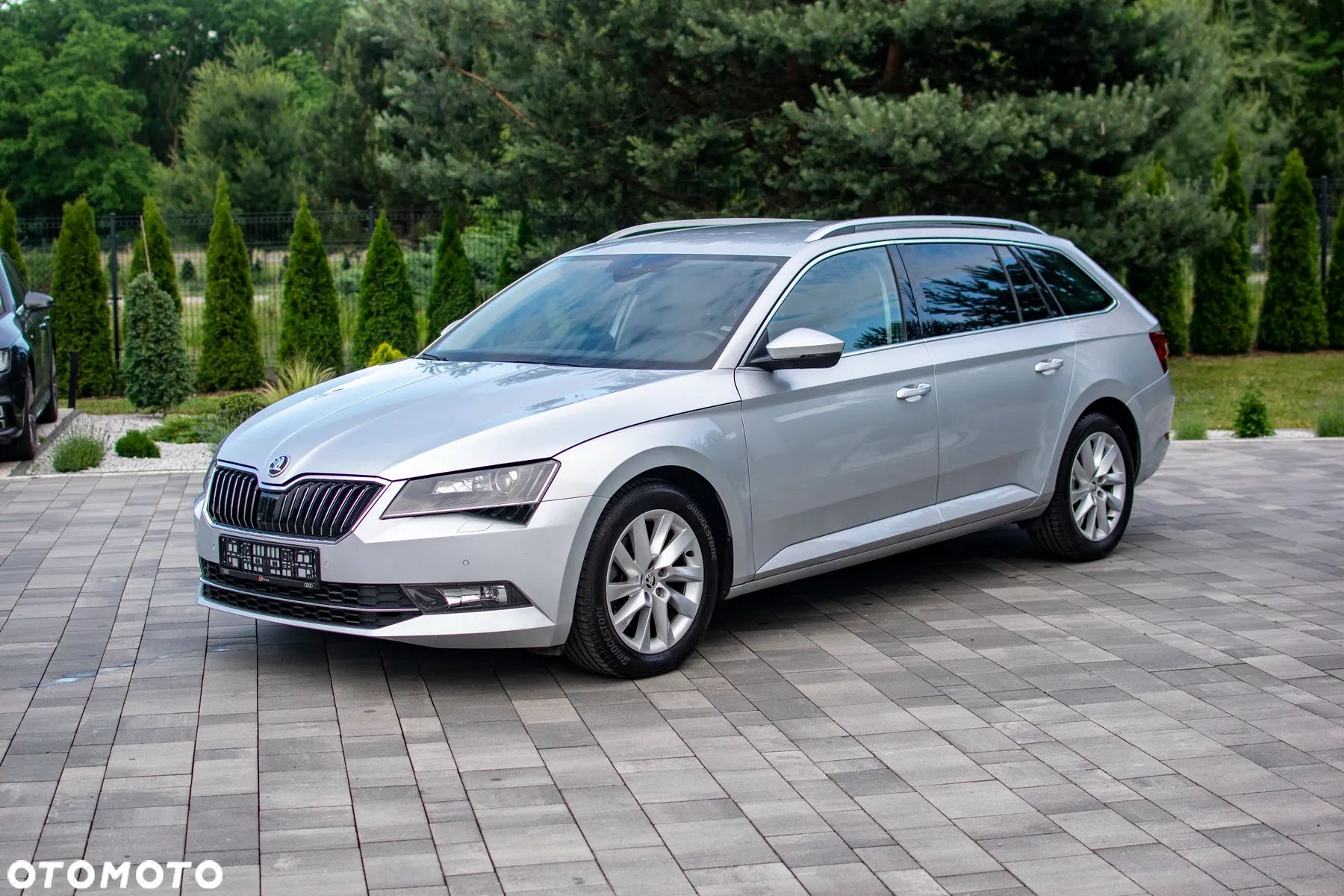 Skoda Superb - 1
