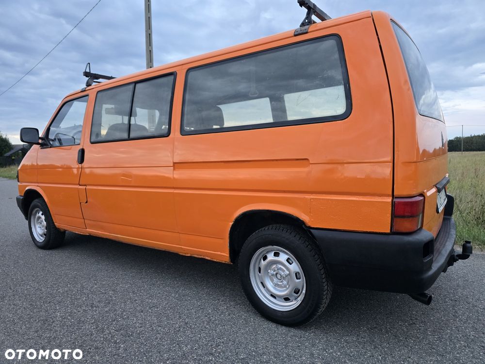 Volkswagen Caravelle - 5