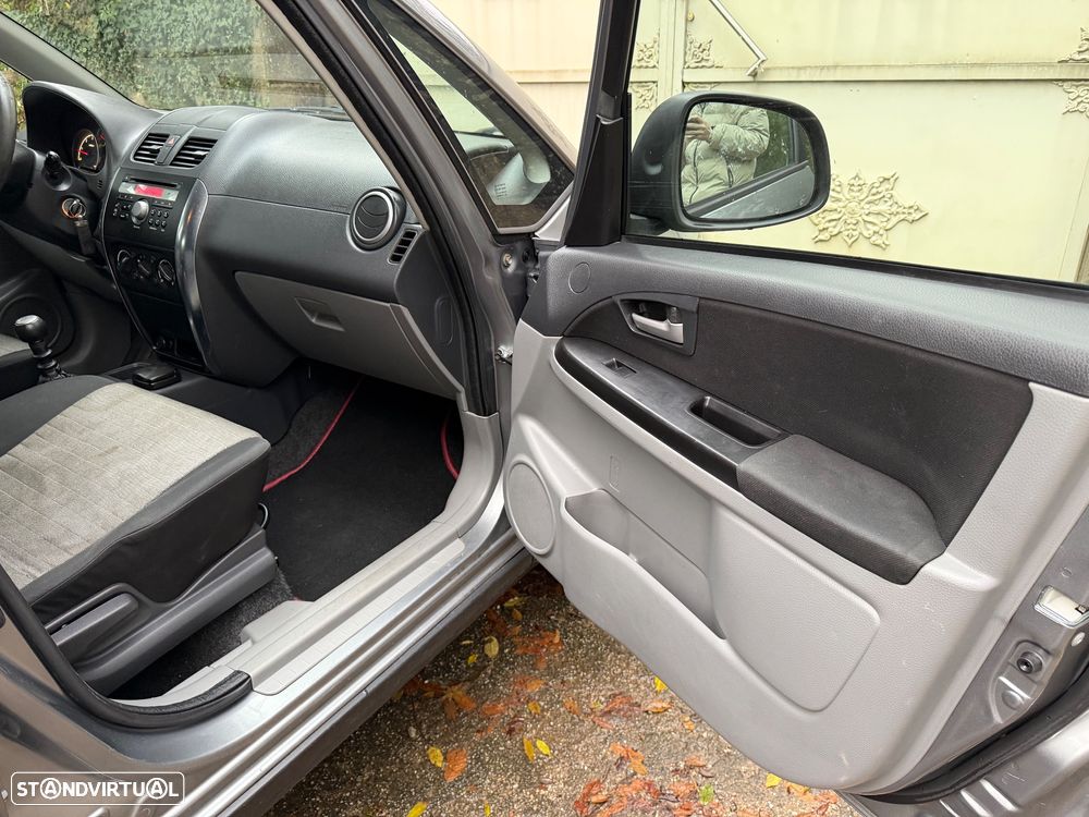 Suzuki SX4 1.6 DDiS GL Outdoor Line - 34