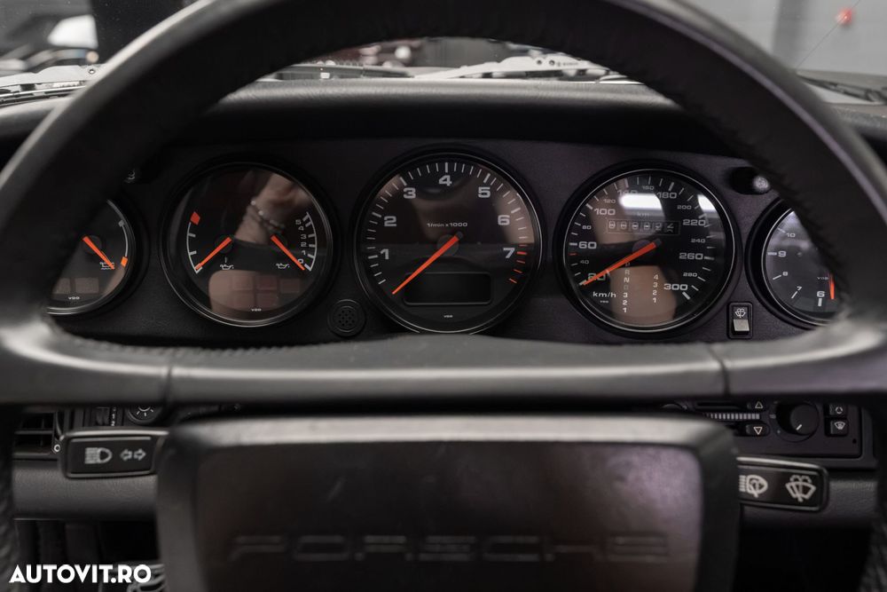Porsche 911 - 19