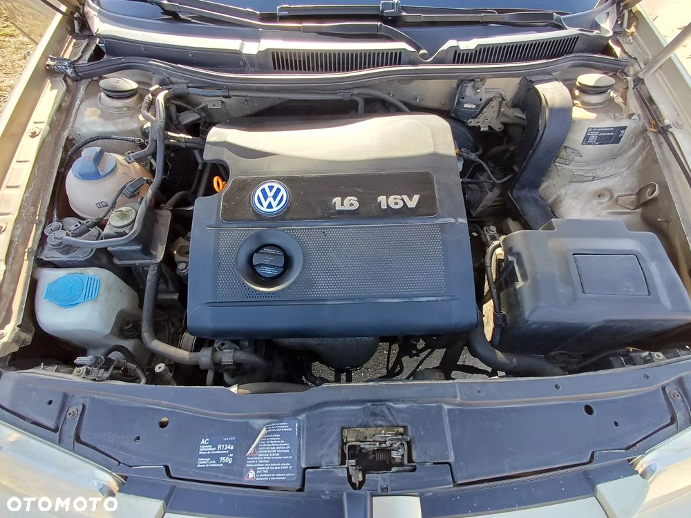 Volkswagen Bora 1.6 Trendline - 6