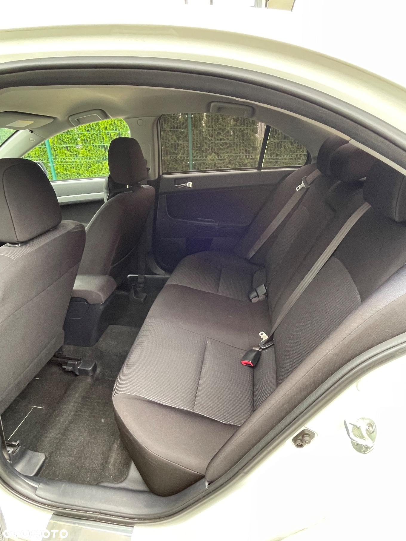 Mitsubishi Lancer 1.8 Invite - 20