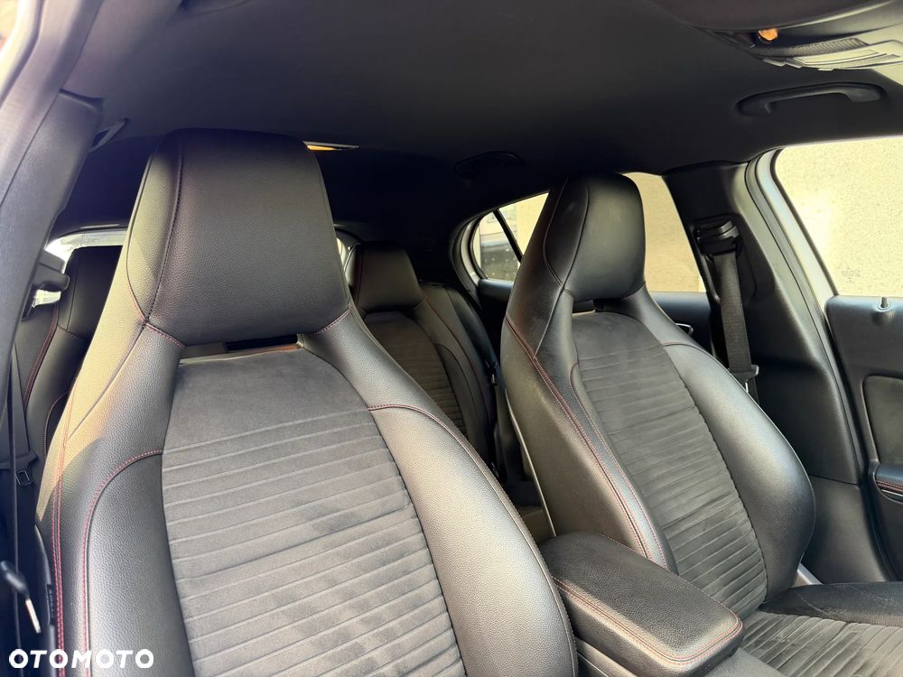 Mercedes-Benz GLA 220 4-Matic - 37