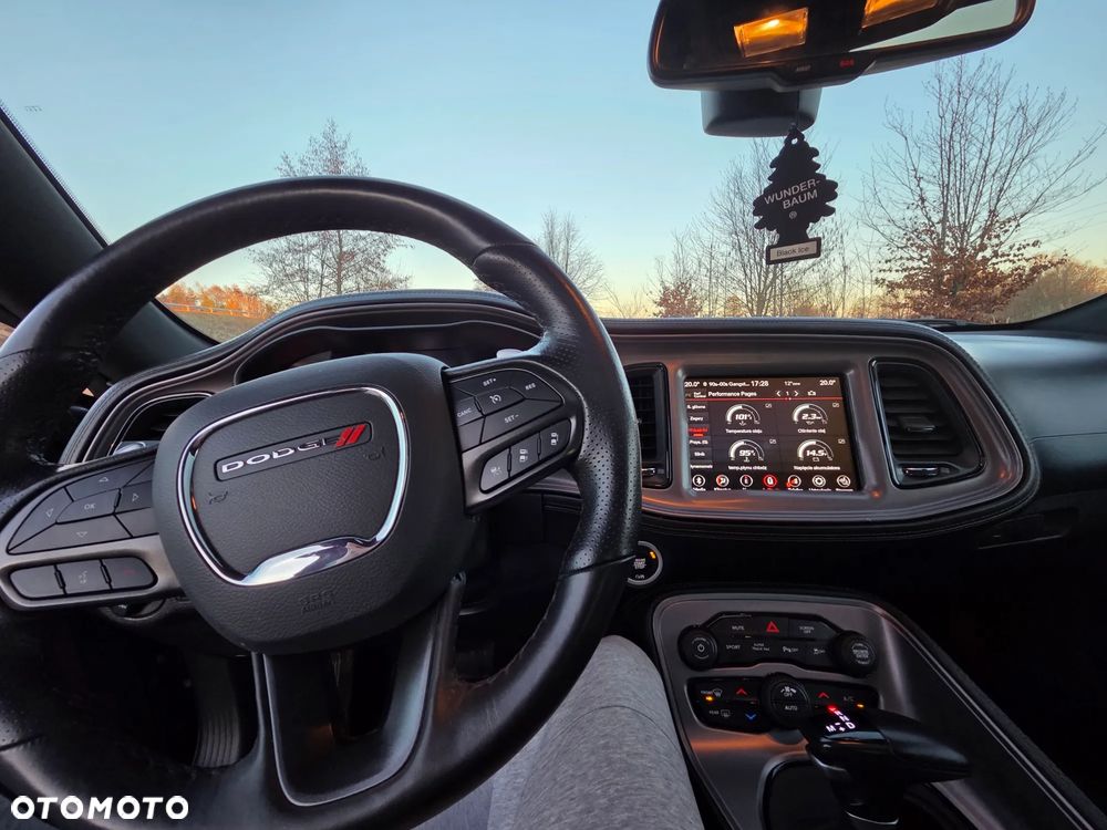 Dodge Challenger 5.7 R/T - 9