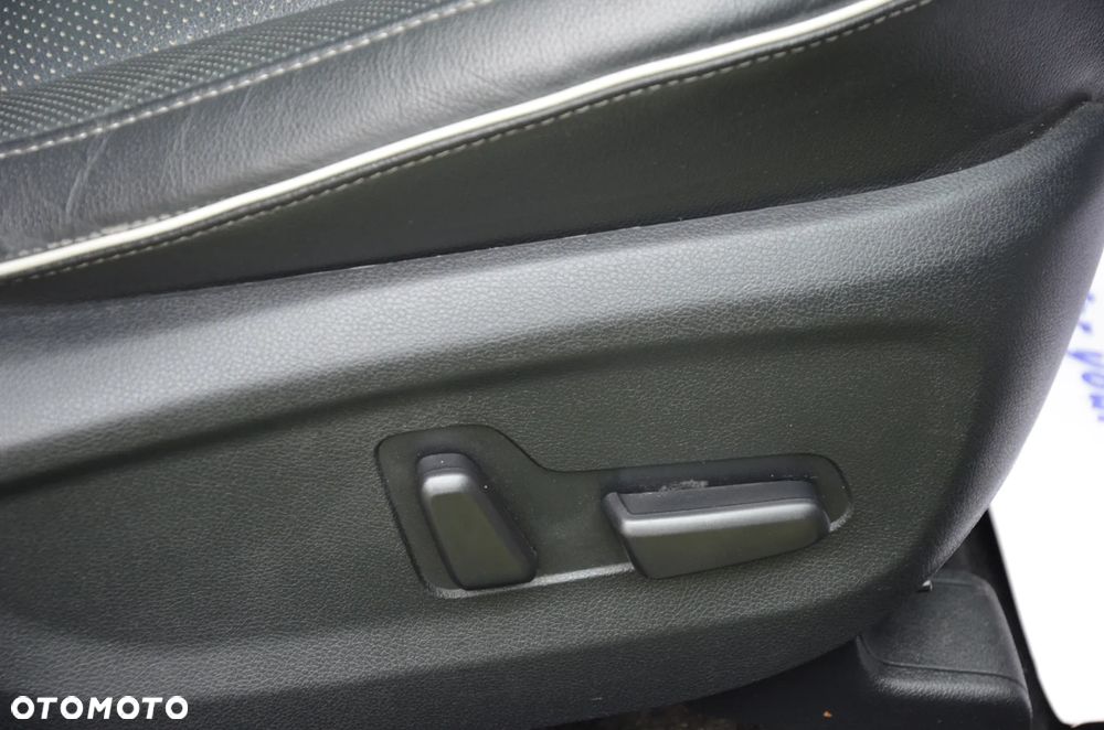 Kia Sportage 1.7 CRDI Business Line L 2WD - 37