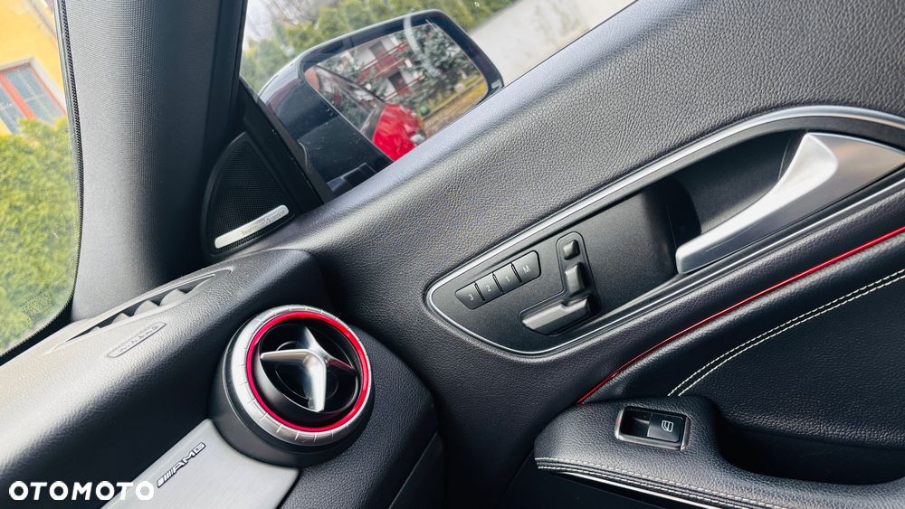 Mercedes-Benz CLA 250 4Matic 7G-DCT AMG Line - 20