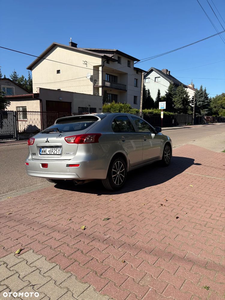 Mitsubishi Lancer - 18