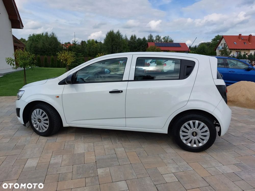 Opel Corsa 1.4 16V Satellite - 10