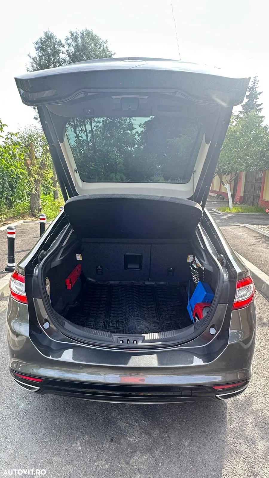 Ford Mondeo 2.0 TDCi Powershift Titanium - 4
