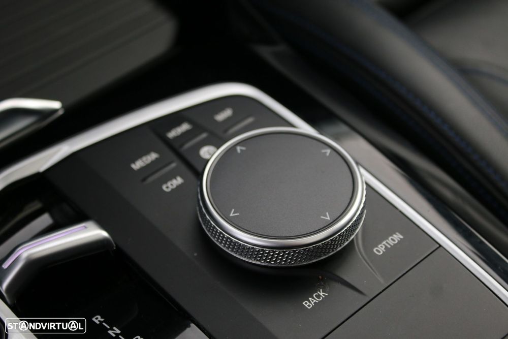 BMW iX3 M Sport Impressive - 27