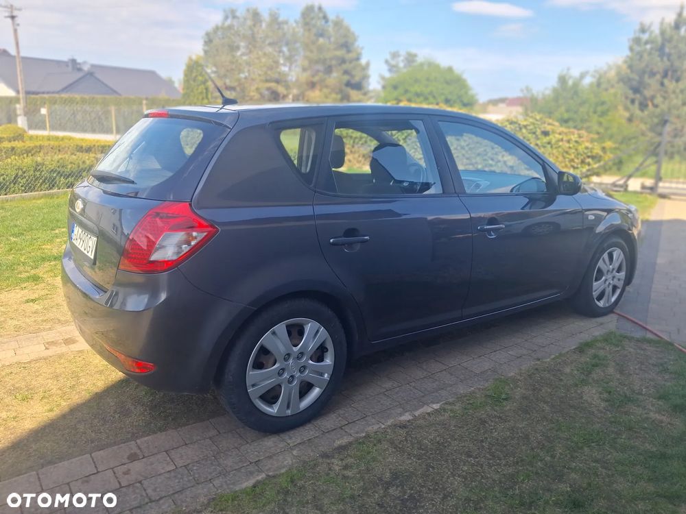 Kia Ceed 1.4 Comfort - 4