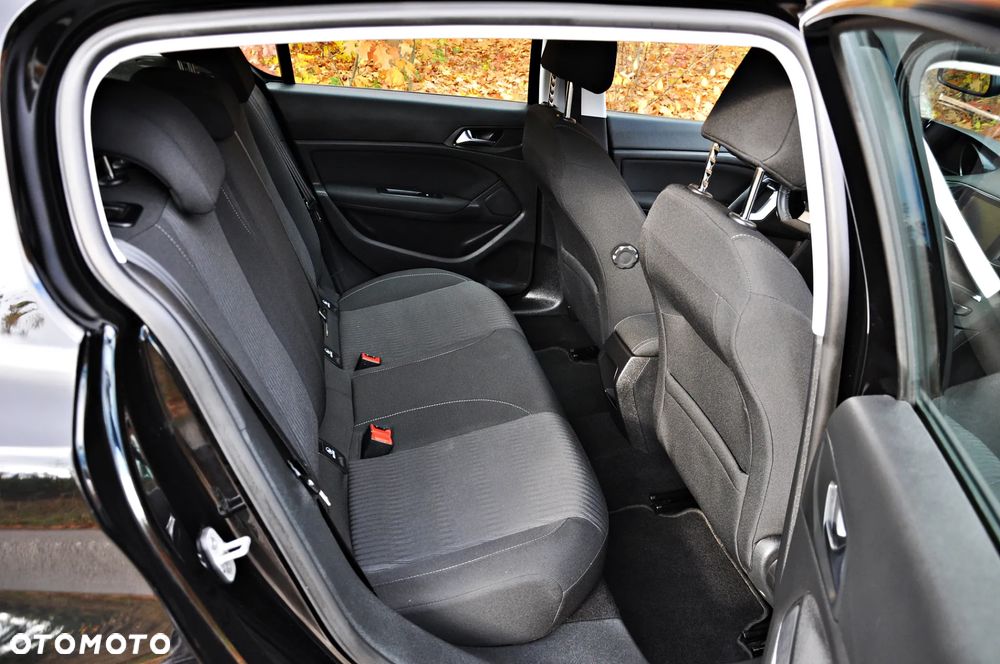 Peugeot 308 1.6 THP Active - 19