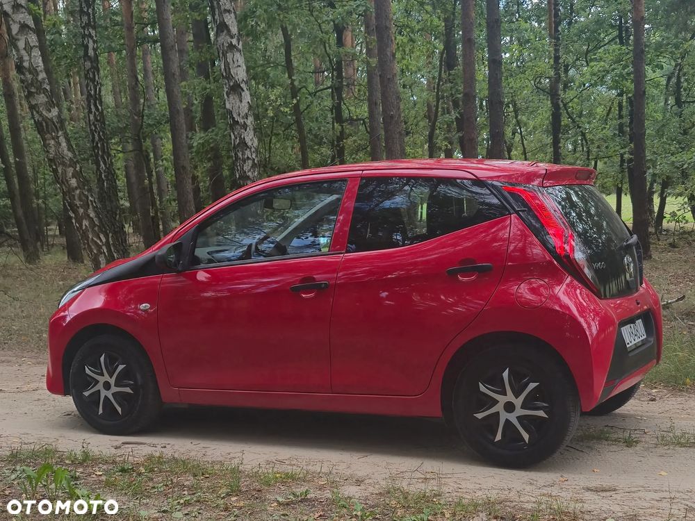 Toyota Aygo x-play - 13