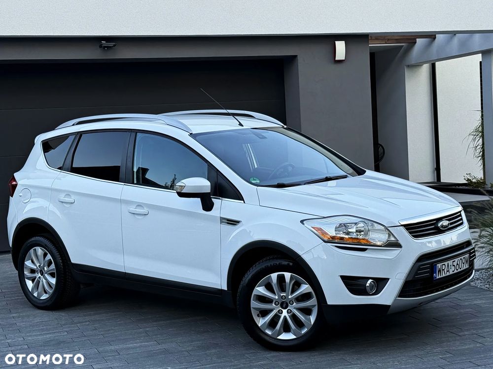 Ford Kuga 2.0 TDCi 2x4 Titanium - 16