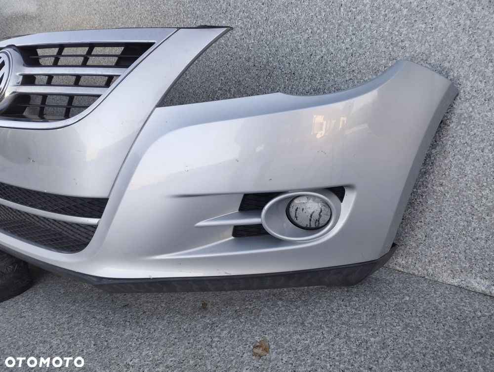 VW Tiguan I 07-11r zderzak przód przedni Grill - 4