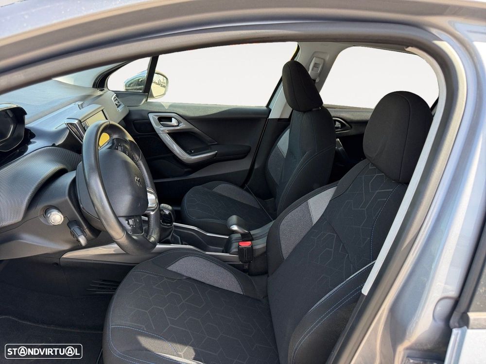 Peugeot 2008 1.6 BlueHDi Style - 9