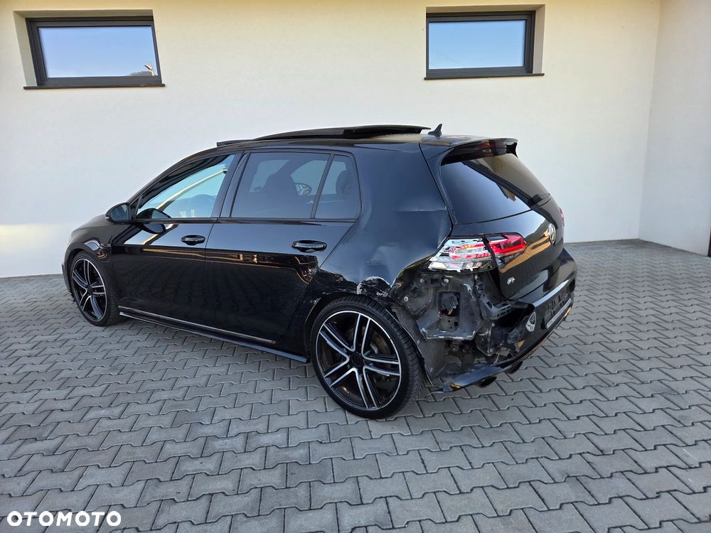 Volkswagen Golf - 21