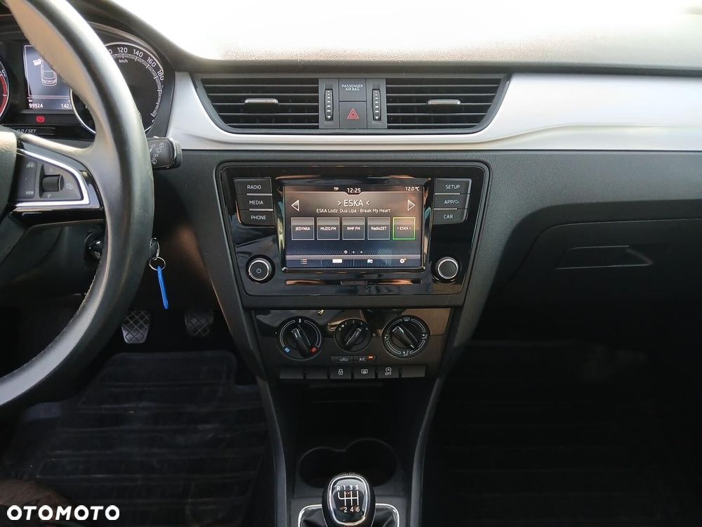 Skoda RAPID 1.0 TSI Ambition - 31