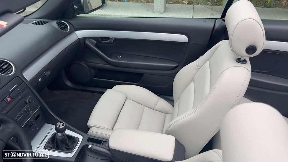 Audi A4 Cabrio 1.8 T S-line - 27