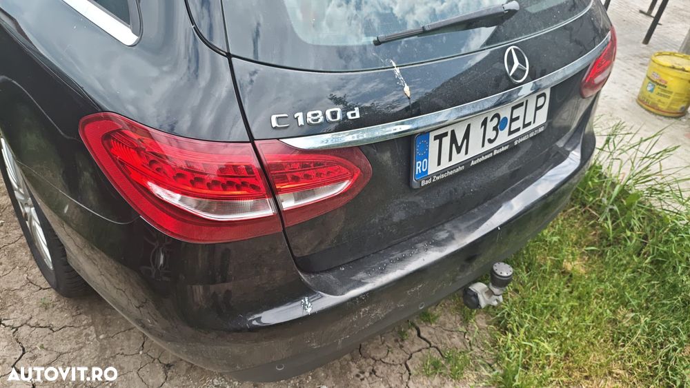 Mercedes-Benz C - 8