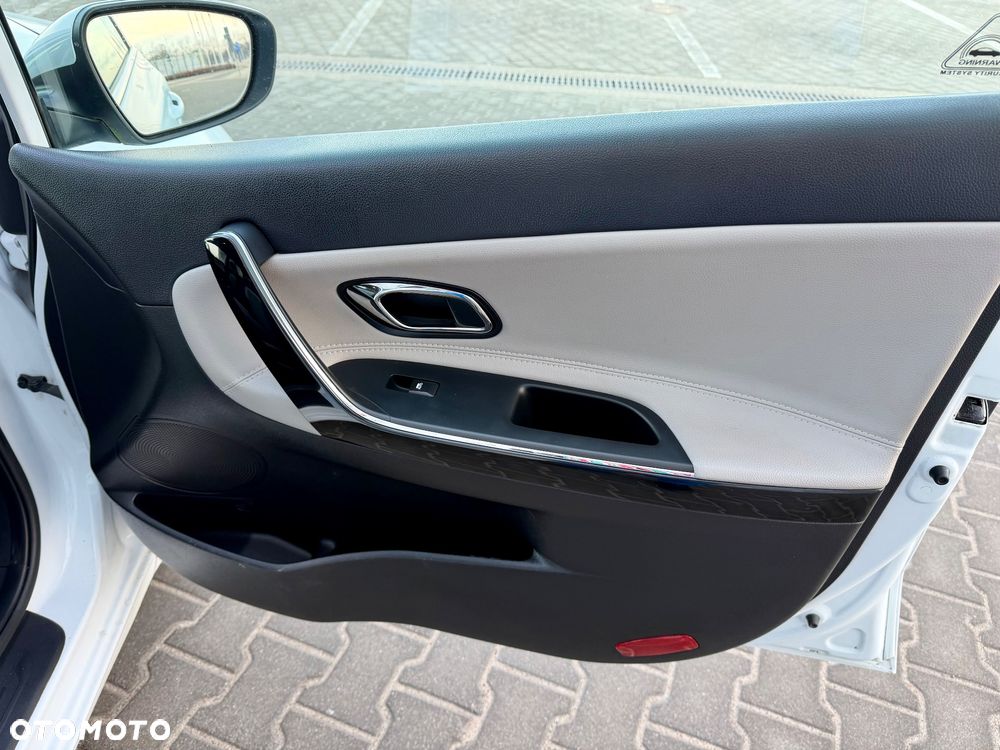 Kia Ceed - 31