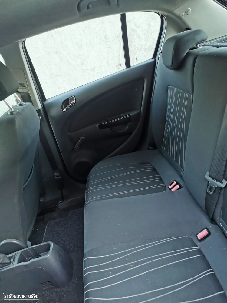 Opel Corsa 1.3 CDTI Enjoy EcoFLEX - 4