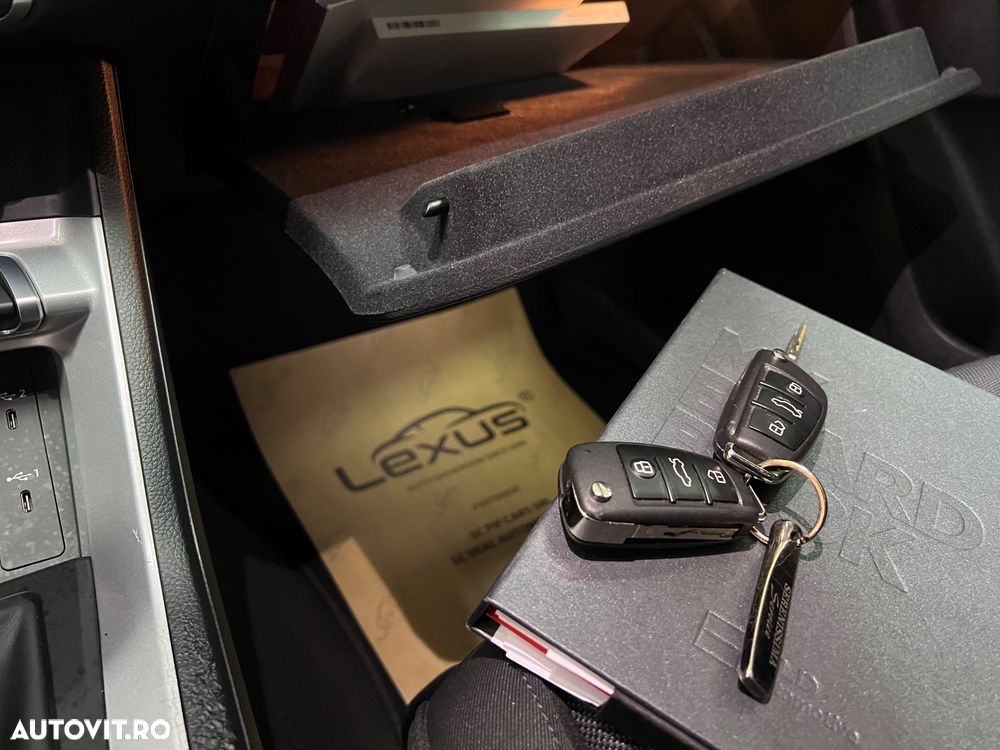 Audi Q3 2.0 TDI Quattro S tronic sport - 37