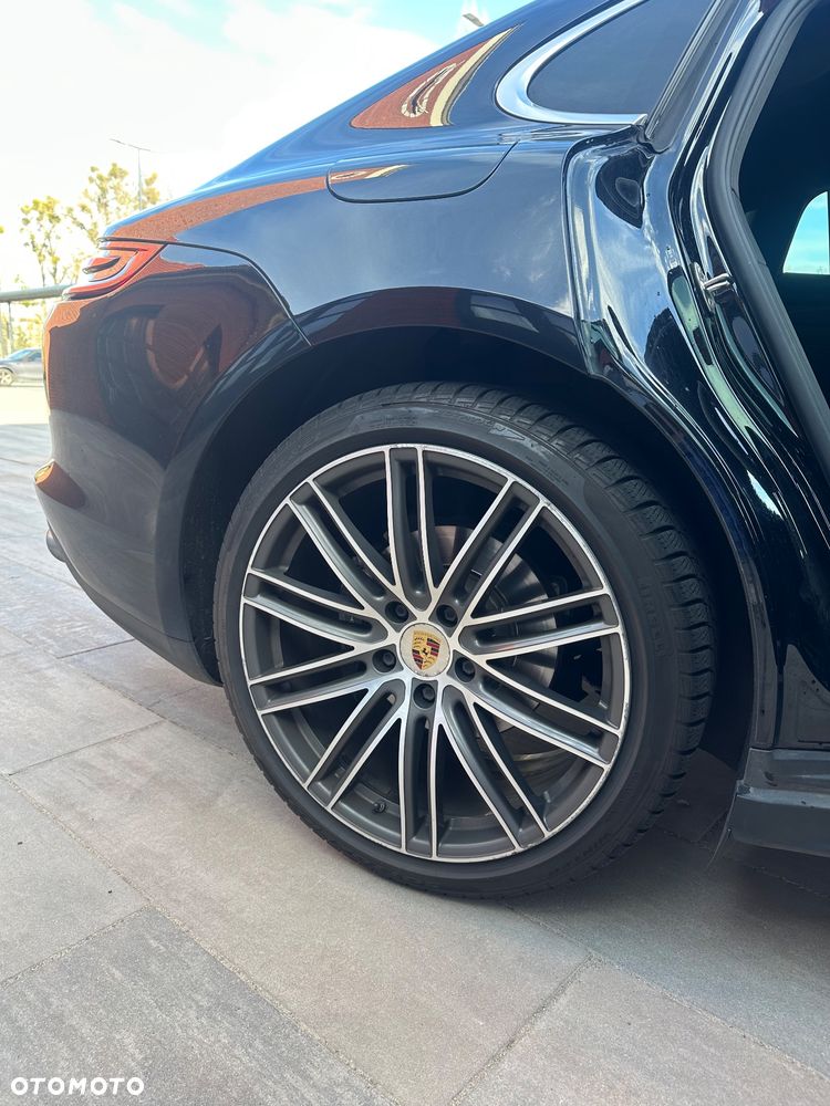 Porsche Panamera 4 - 18