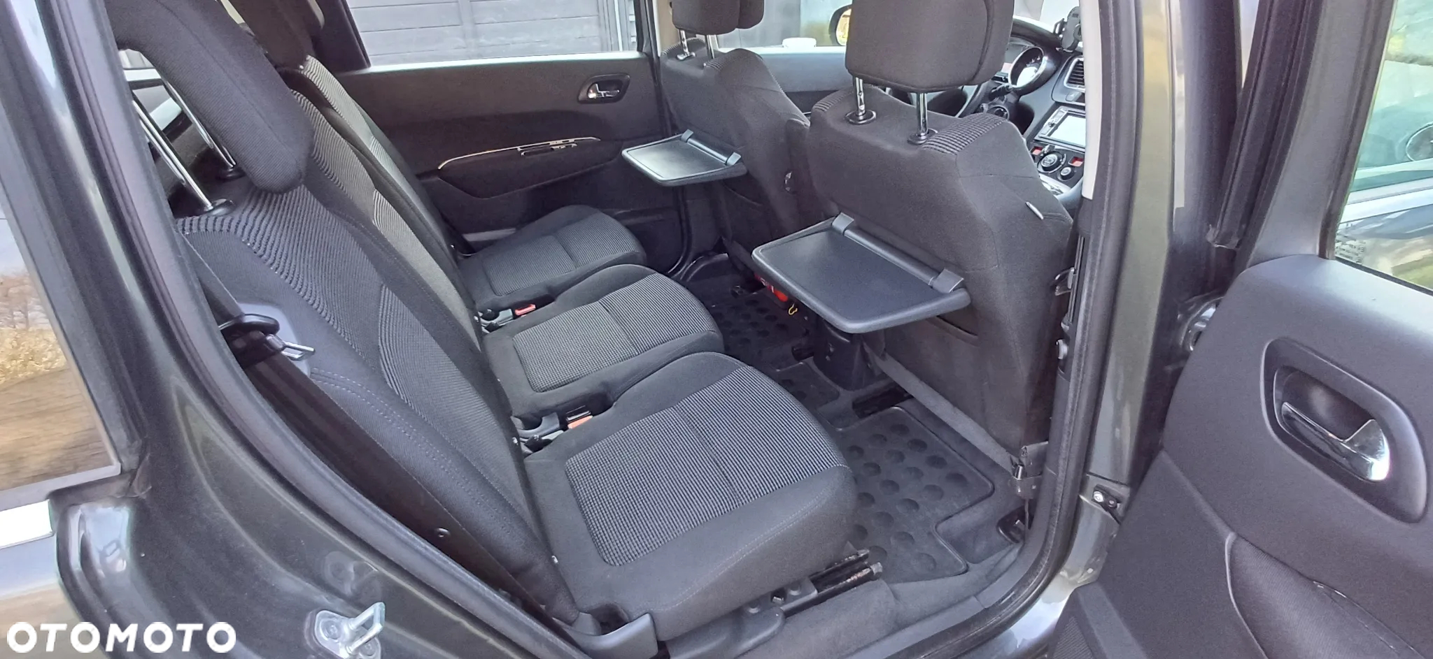 Peugeot 5008 1.6 HDi Trendy - 12