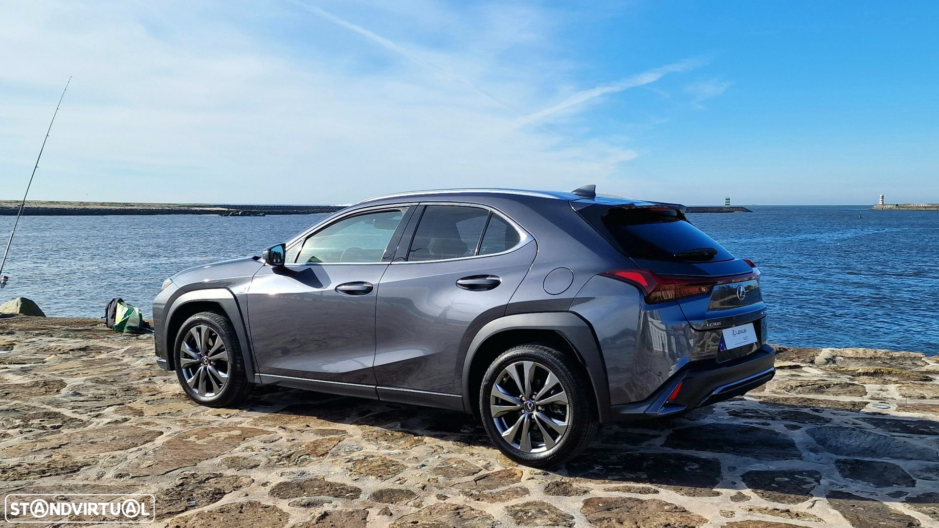 Lexus UX 250h Sport (Ecrã 12.3) - 4