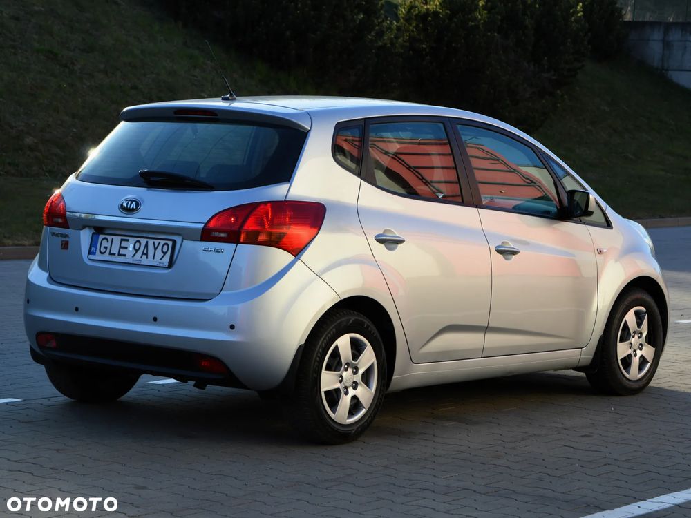 Kia Venga 1.4 CRDi L - 2