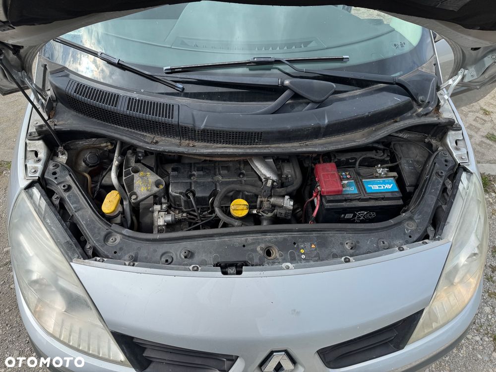 Renault Scenic - 11